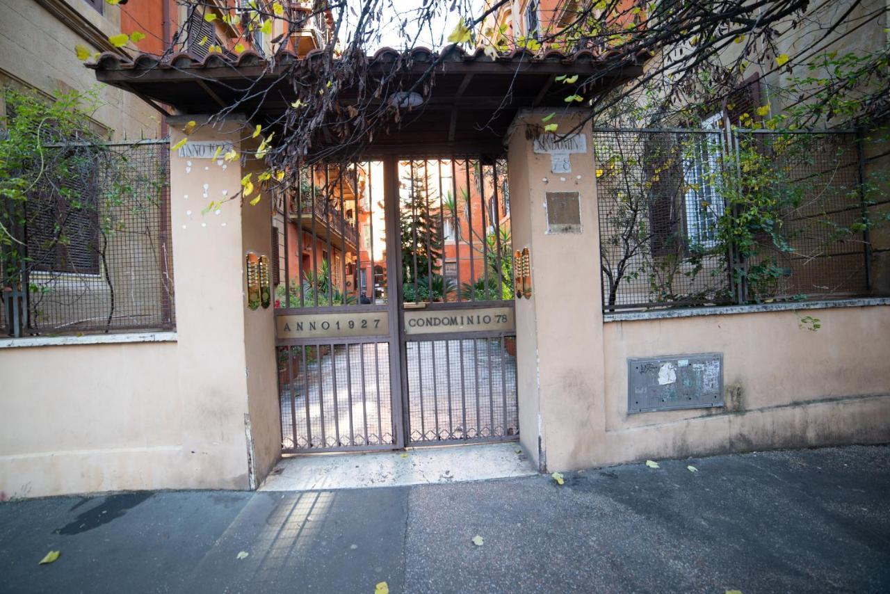 Cento Passi Dal Vaticano Roma Exterior foto